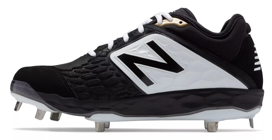 New Balance – Black/White Low-Cut L3000v4 Metal Spikes (L3000BK4) 4 New Balance – Black/White Low-Cut L3000v4 Metal Spikes (L3000BK4) - Image 2